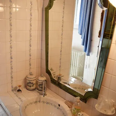 Moro - Family House Frühstückspension Domodossola